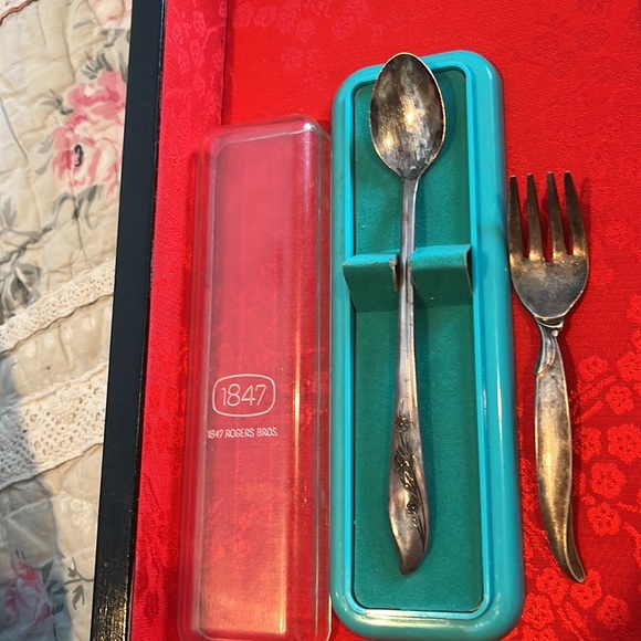 Vintage 1847 Rogers Bros. Spoon and Infant fork - Picture 2 of 7